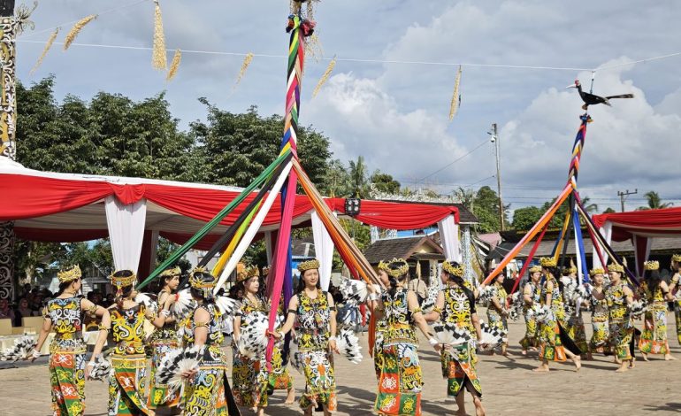 Menelusuri Kekayaan Budaya Desa Pampang di Samarinda