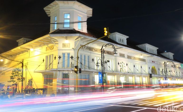 Bandung di Malam Hari : Pesona Wisata dan Kuliner